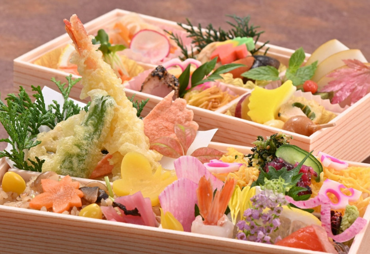 八千代(やちよ)(12.5×22㎝ 2段)