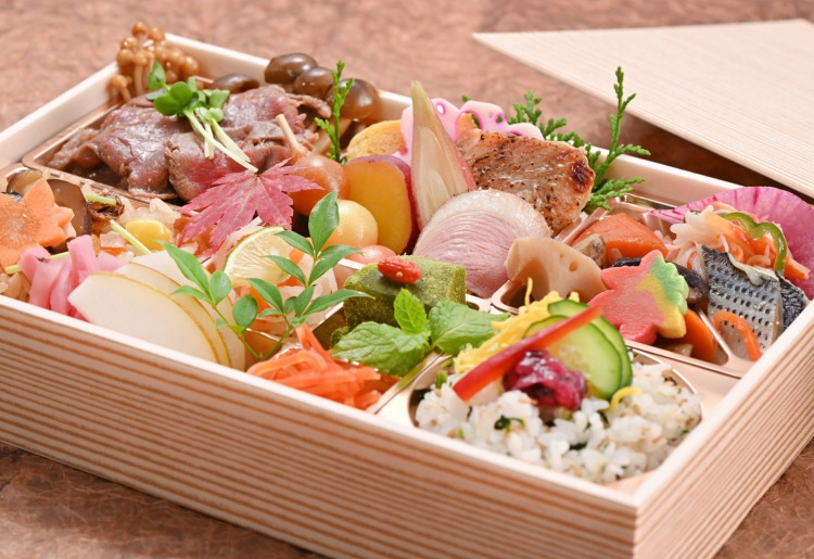 金花(きんか)(26.5×18×4.7㎝)