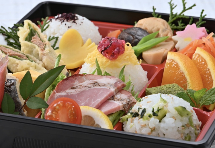 なでしこ(21×21×4.5㎝)